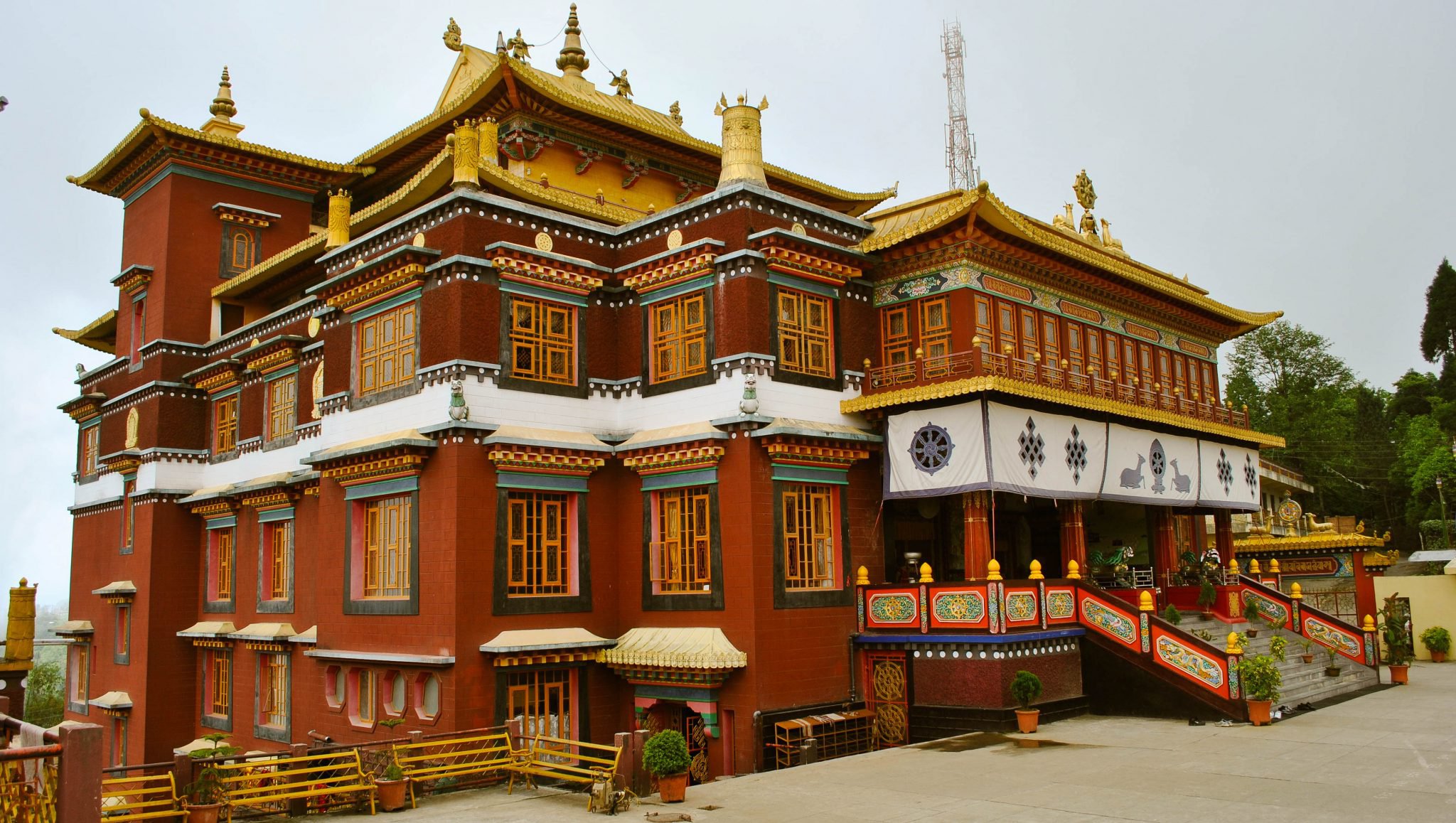 Buddhist monastery deals