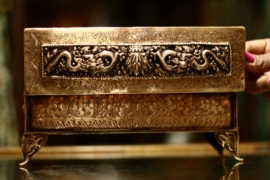 Boîte à bijoux en cuivre du Népal