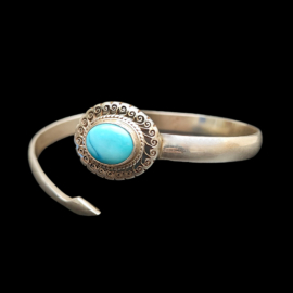 Pulsera de plata esterlina con engaste de piedra