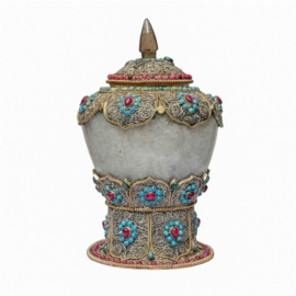 Vaso de ofrenda en plata del budismo Vajrayana