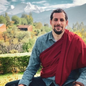 Scott Tusa, a Buddhist meditation teacher with 23 years of experience, embarked on his spiritual journey at sixteen following his mother's death. Ordained by the Dalai Lama at twenty-eight, he spent nine years as a monk, deepening his understanding of the Dharma. Since 2008, Scott has been teaching Buddhist meditation globally, helping practitioners enhance their practice and confidence in modern contexts.