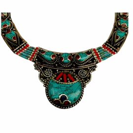Collier tribal népalais en métal