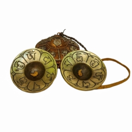 Tingsha en bronze avec design des Pancha Bouddhas
