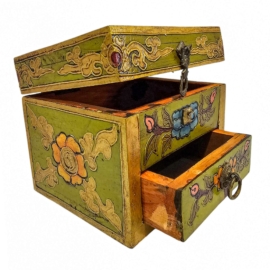 Caja de madera tibetana hecha a mano con acabado verde