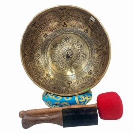 Cuenco Cantor con Hombre Yoya, Siete Metales de Bronce