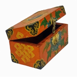 Caja ritual de madera tibetana con pintura a color