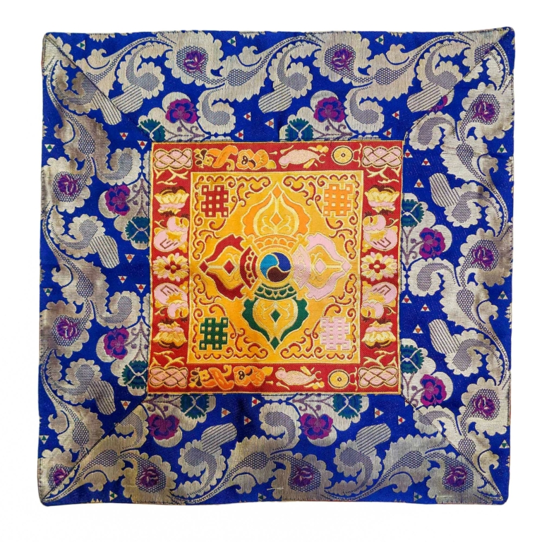 Napperon en brocart de Cochin avec double dorje