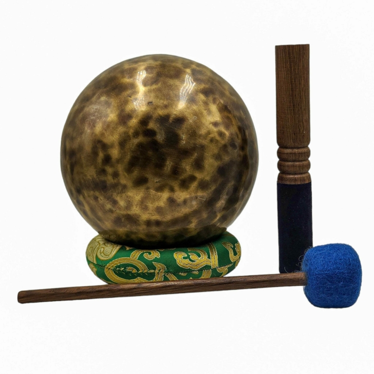 Bol de pleine lune en sept métaux bronzés