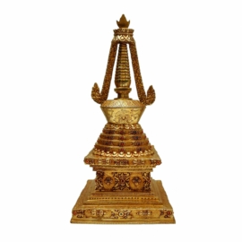 Stupa en cuivre avec des détails plaqués or