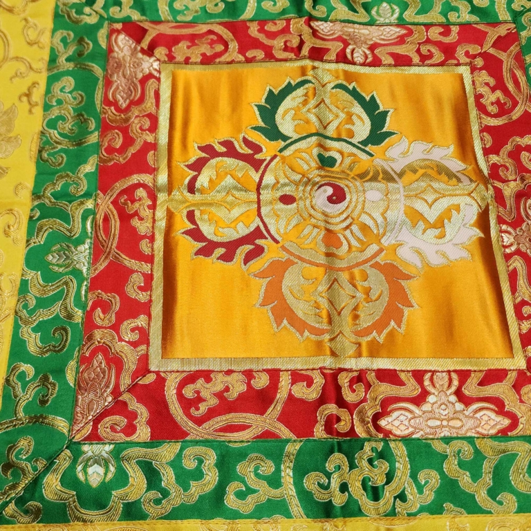 Tapiz de Brocado de Cochin: Dorje Doble Bordado