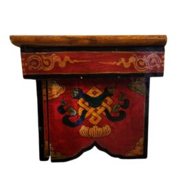 Table rituelle en bois tibétaine avec des motifs de lion