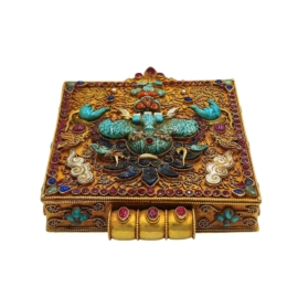 Boîte Ghau tibétaine en argent avec plaquage en or