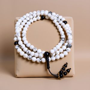 Howlite Japa Mala with Black Onyx Spacer