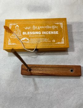 Handmade in Nepal by skilled artisans, these blessing incense sticks embody ancient Tibetan Ayurvedic traditions, featuring natural ingredients and healing herbs from sacred mountains, enhancing your spiritual practice.